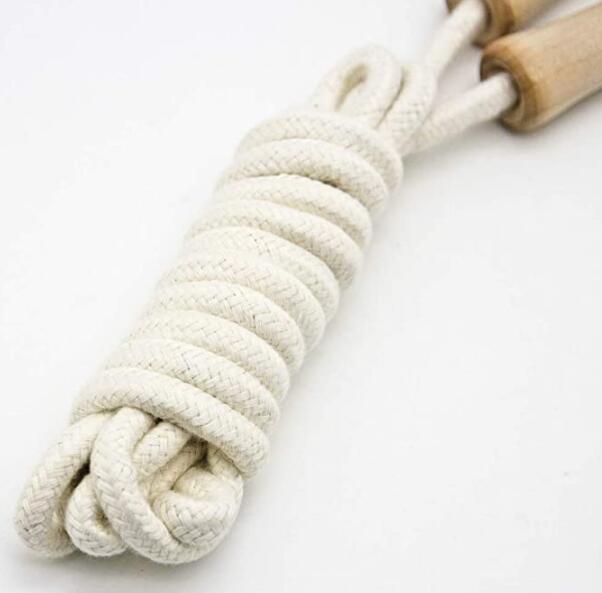 Скакалка с деревянной ручкой в хлопчатобумажной оплетке для детей Скакалка с деревянной ручкой в хлопчатобумажной оплетке для детей