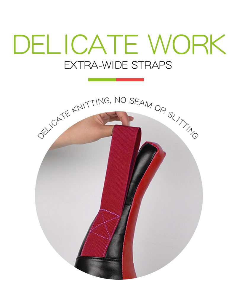 Тренировка Поднятие тяжестей Силовое упражнение с мешком с песком