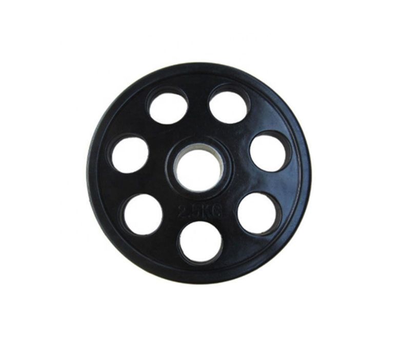 Черная весовая пластина для штанги с семью отверстиями, покрытая резиной