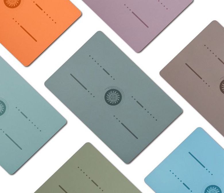 Портативный коврик для йоги из искусственной кожи, Маленький коврик для йоги