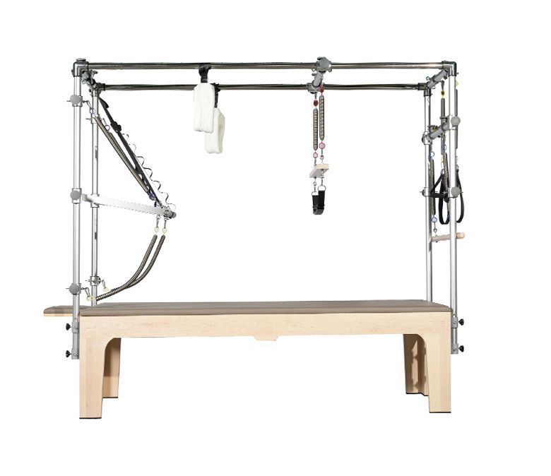 Тренировка по йоге Maple Pilates Cadillac Reformer