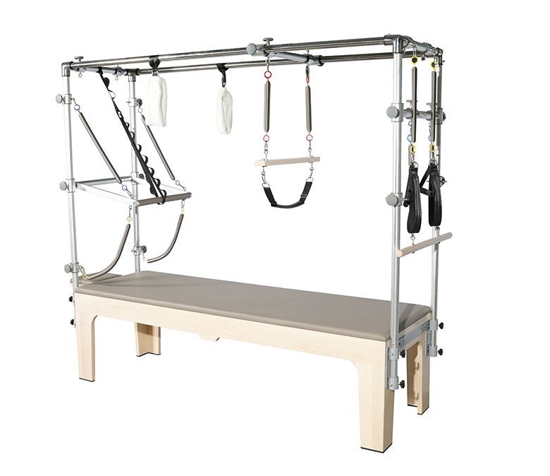 Тренировка по йоге Maple Pilates Cadillac Reformer