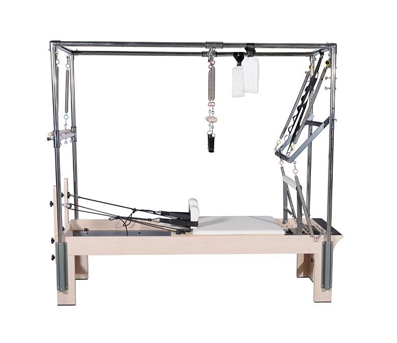 Студия пилатеса Maple Wood Pilates Cadillac Reformer