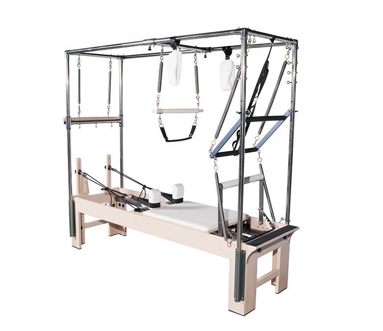 Студия пилатеса Maple Wood Pilates Cadillac Reformer