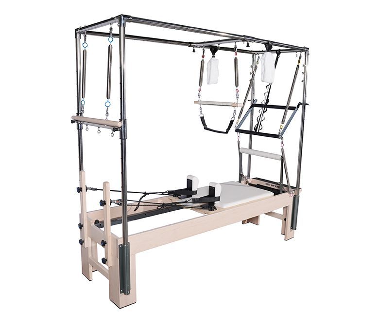 Студия пилатеса Maple Wood Pilates Cadillac Reformer