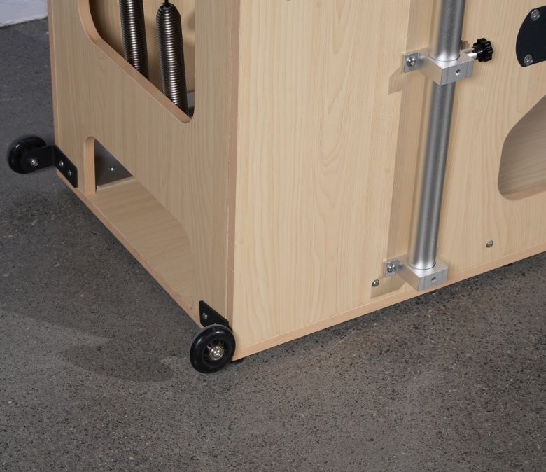 Деревянный тренажер для пилатеса