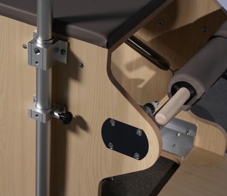 Деревянный тренажер для пилатеса